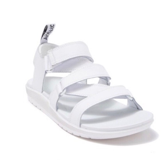 redfin hydro sandals